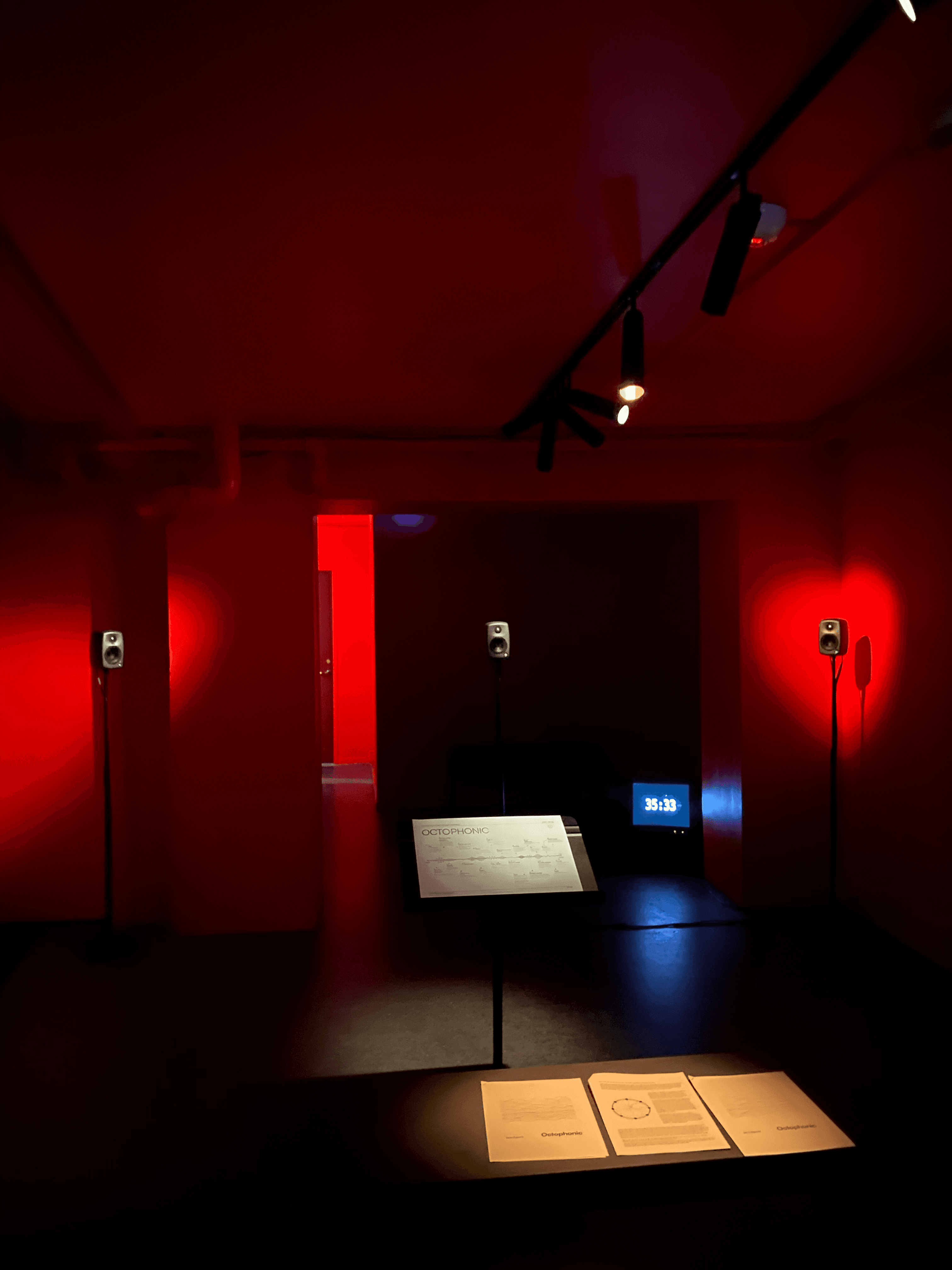 Octophonic installation, speaker setup